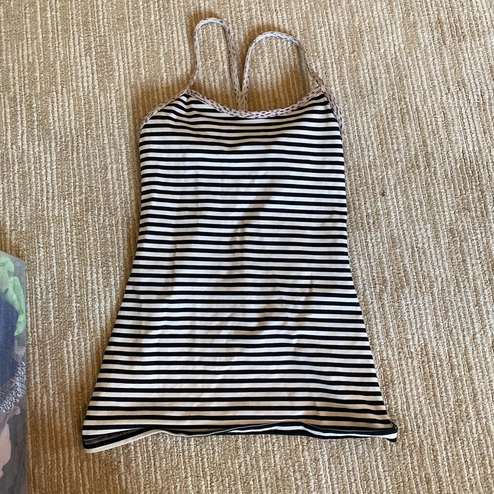 Lululemon power Y tank